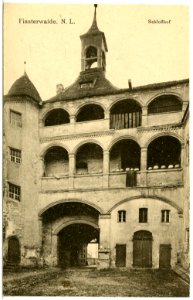 20689-Finsterwalde-1917-Schloßhof-Brück & Sohn Kunstverlag