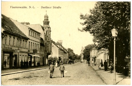 20684-Finsterwalde-1917-Berliner Straße-Brück & Sohn Kunstverlag