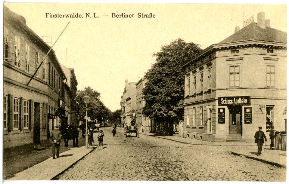 20696-Finsterwalde-1917-Berliner Straße-Brück & Sohn Kunstverlag