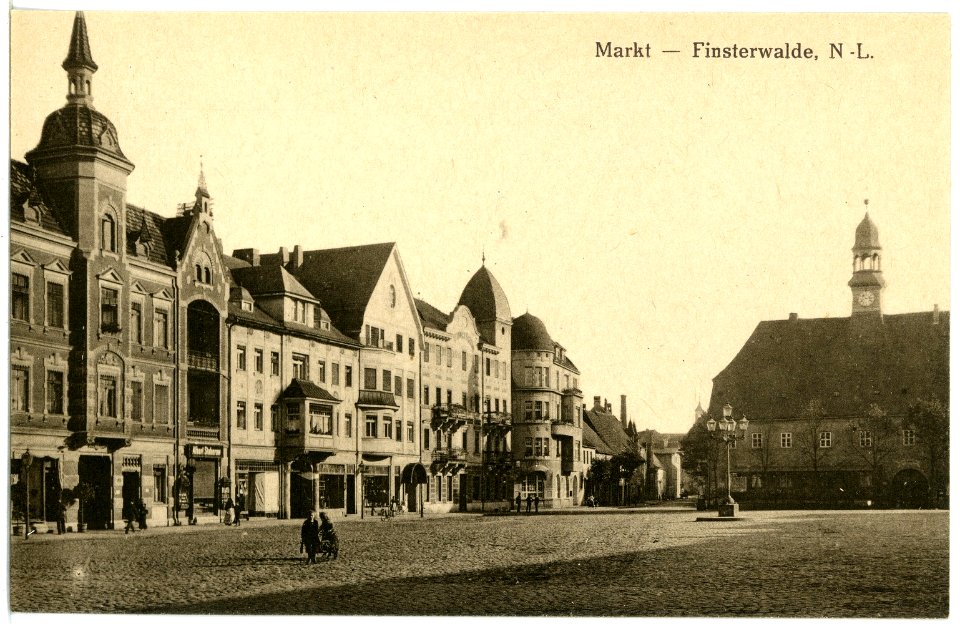 20695-Finsterwalde-1917-Markt-Brück & Sohn Kunstverlag