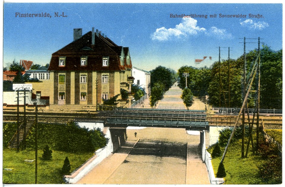 20939-Finsterwalde-1918-Bahnüberführung mit Sonnewalder Straße-Brück & Sohn Kunstverlag