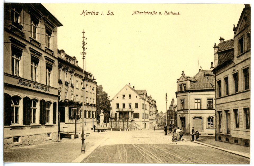 16632-Hartha-1913-Albertstraße und Rathaus-Brück & Sohn Kunstverlag