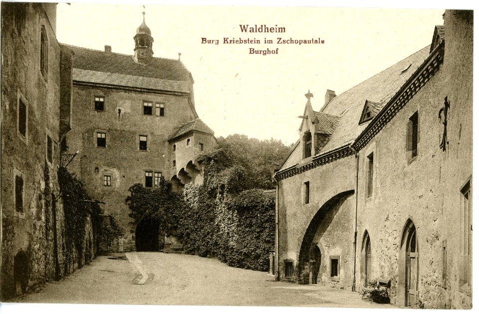 16598-Kriebstein-1913-Burg Kriebstein Burghof-Brück & Sohn Kunstverlag