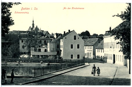 17072-Dahlen-1913-An der Kirchstraße Schwanensteig-Brück & Sohn Kunstverlag