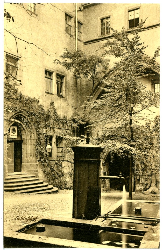 17159-Rochlitz-1913-Schloßhof-Brück & Sohn Kunstverlag