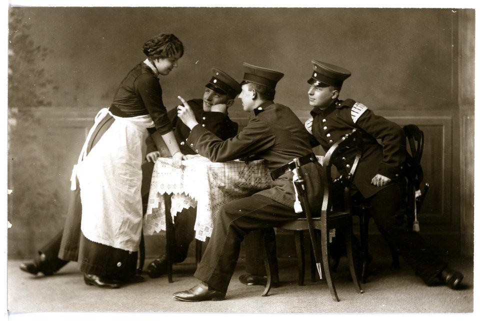 16078-Meißen-1913-Infanterie Im Wirtshaus-Brück & Sohn Kunstverlag