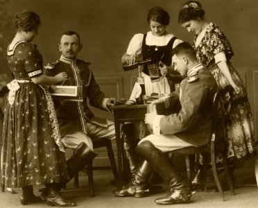 16136-Meißen-1913-Gardereiter Im Quartier-Brück & Sohn Kunstverlag (cropped)