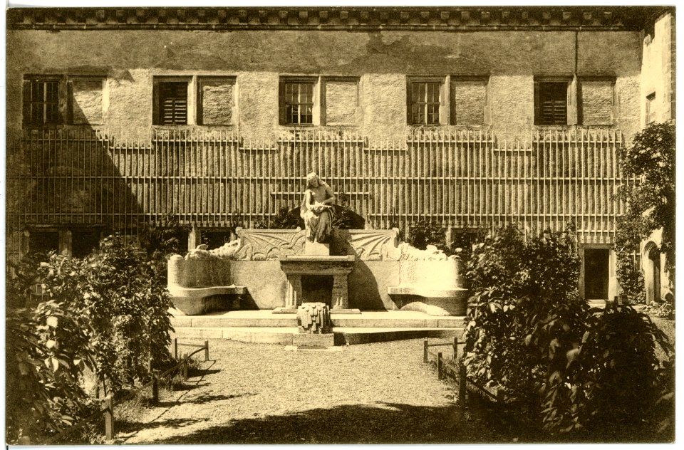 16418-Augustusburg-1913-Märchenbrunnen im Schloß-Brück & Sohn Kunstverlag