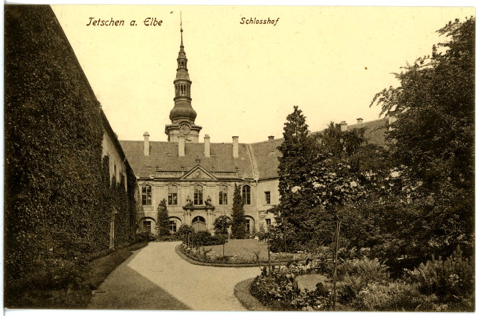 18267-Tetschen-1914-Schloßhof-Brück & Sohn Kunstverlag