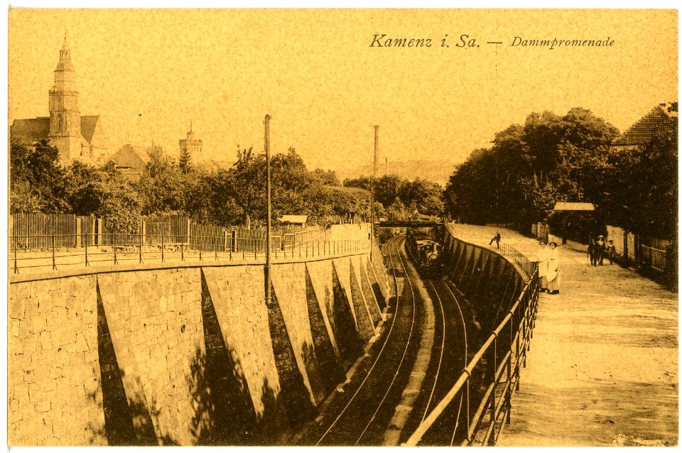 18201-Kamenz-1914-Dammpromenade mit Eisenbahngleisen-Brück & Sohn Kunstverlag