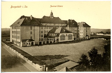 17507-Burgstädt-1914-Zentralschule-Brück & Sohn Kunstverlag