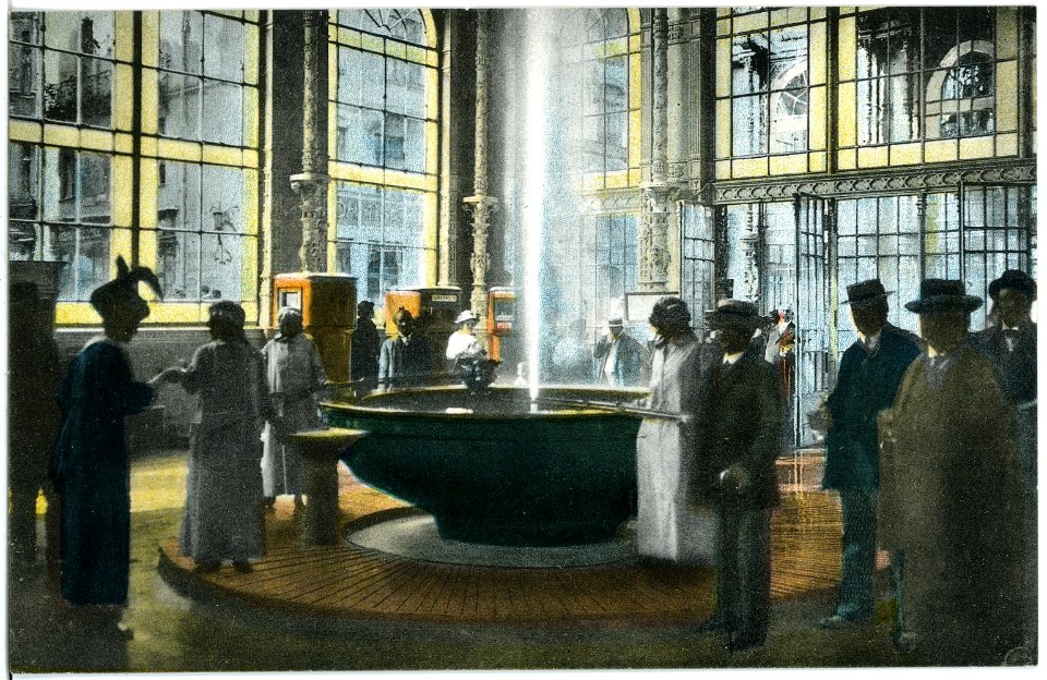 18806-Karlsbad-1915-Der Sprudel-Brück & Sohn Kunstverlag