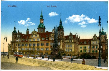 18710-Dresden-1915-Königliches Schloß mit Straßenbahn-Brück & Sohn Kunstverlag