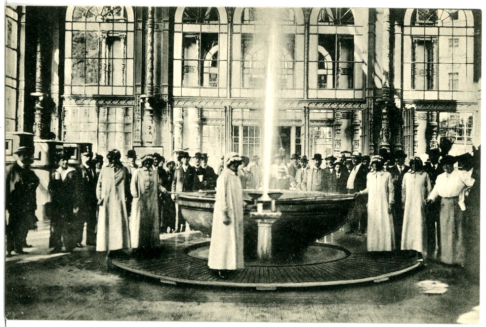 18069-Karlsbad-1914-Der Sprudel-Brück & Sohn Kunstverlag