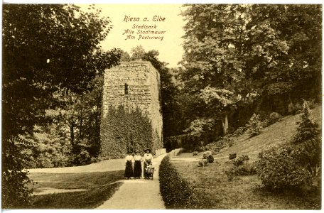 18160-Riesa-1914-Stadtpark - Alte Stadtmauer-Brück & Sohn Kunstverlag