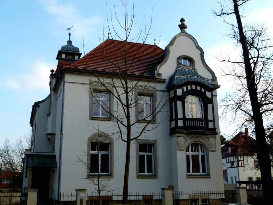 Oskarstraße 18 Strehlen 2