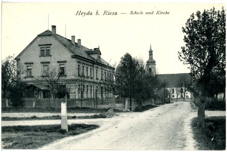 17842-Heyda-1914-bei Riesa Schule und Kirche-Brück & Sohn Kunstverlag