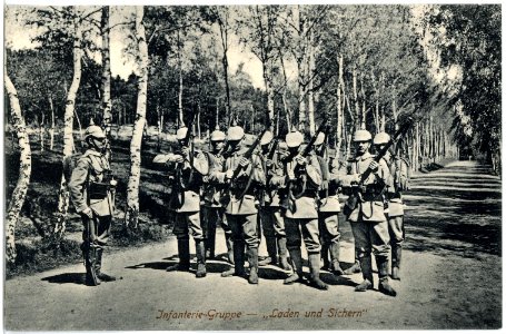 17799-Dresden-1914-Infanterie auf dem Marsch-Brück & Sohn Kunstverlag