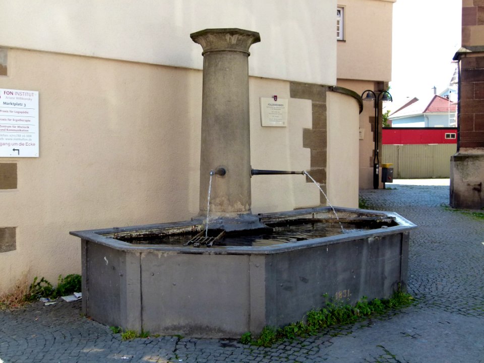 Polizeibrunnen Marktplatz 3 Bad Cannstatt