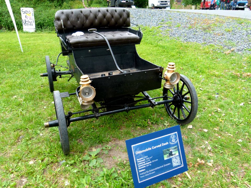 Oldsmobile Curved Dash 1903-2