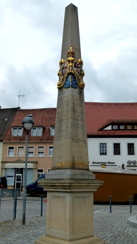 Postmeilensäule Markt Nossen 1