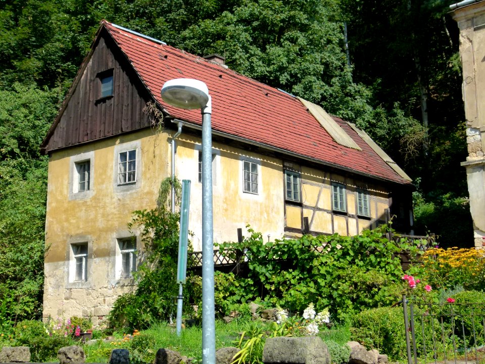 Pirnaer Straße 192 Zeichen Wehlen 2