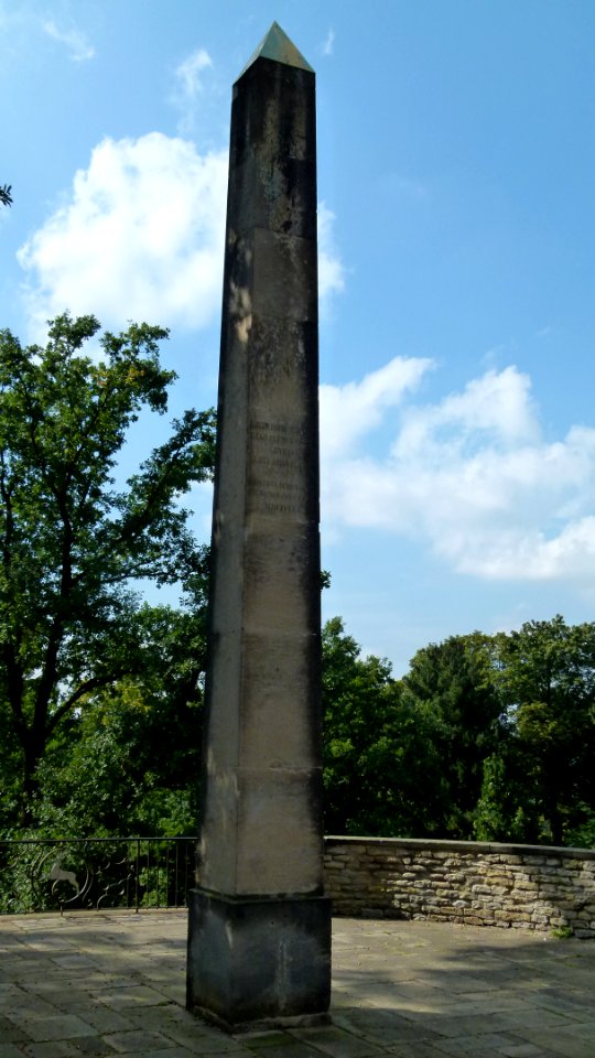 Obelisk in Loschwitz 3