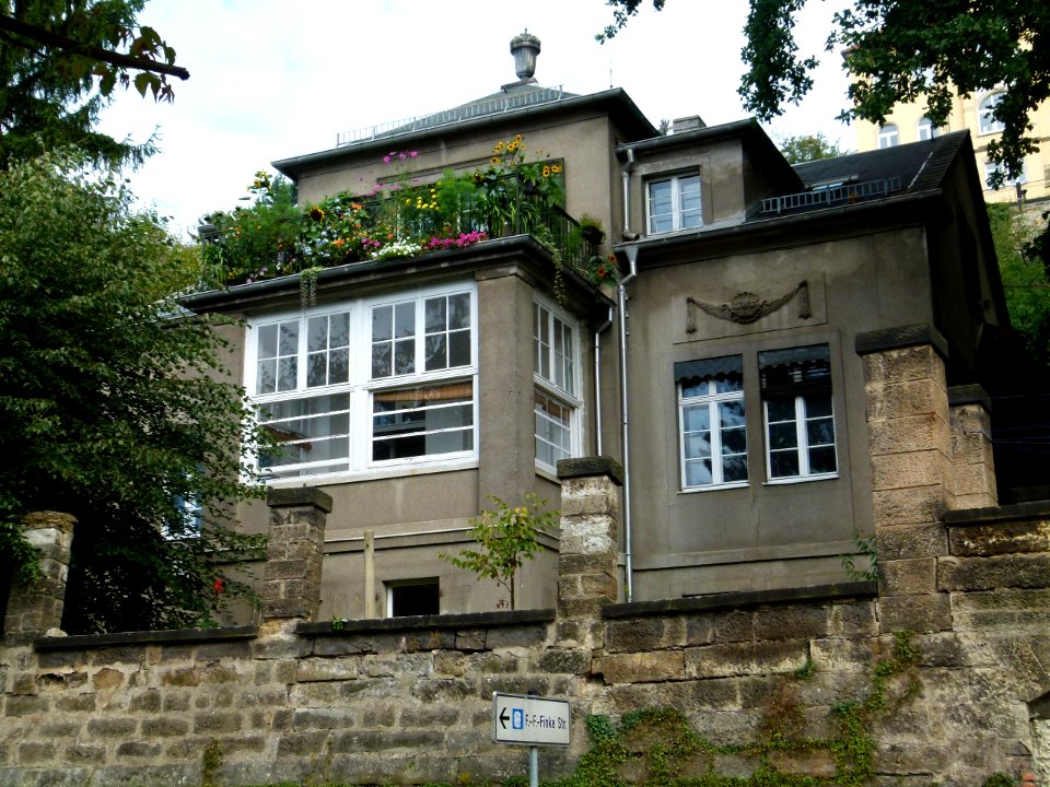 Landhaus Pillnitzer Landstraße 17 in Loschwitz 3