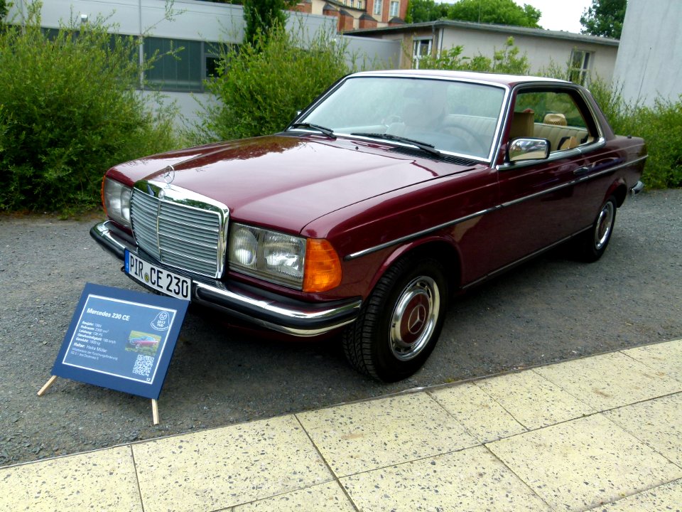 Mercedes 230 CE
