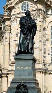Martin Luther-Denkmal vor der Frauenkirche in Dresden 1