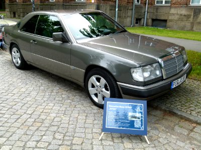 Mercedes-Benz CE300 W124