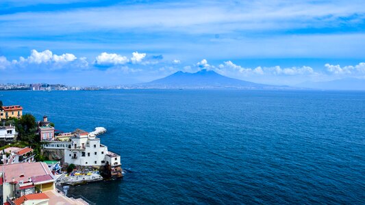 Naples vezuv sea photo