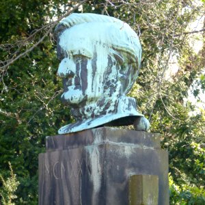 Richard-Wagner-Denkmal Tschaikowskiplatz Graupa Pirna 4