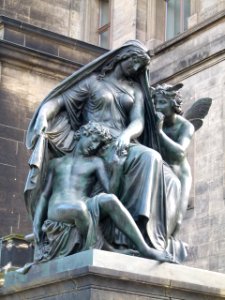 Vier Tageszeiten - Nacht in Dresden 1