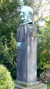 Richard-Wagner-Denkmal Tschaikowskiplatz Graupa Pirna 3