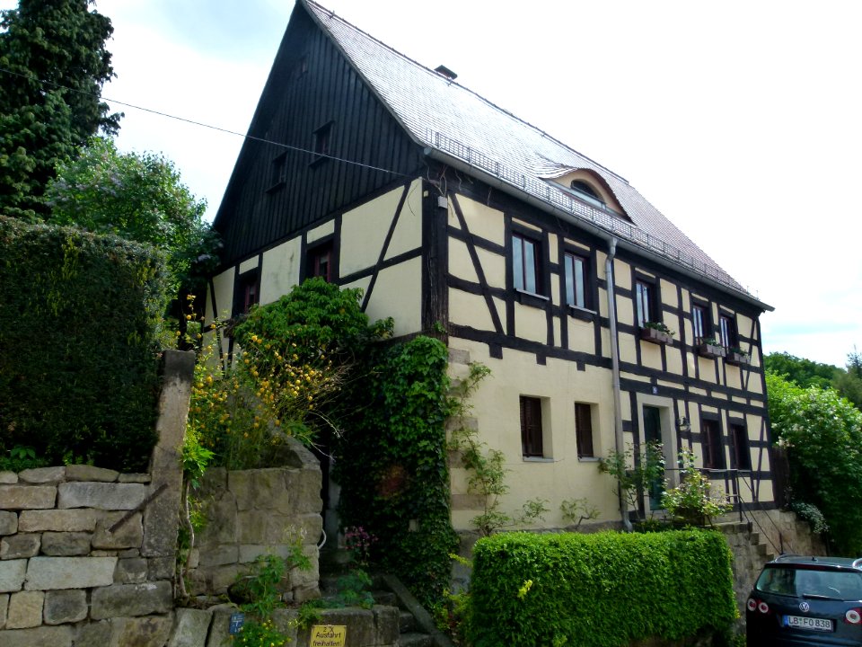 Am Hausberg 9 Pirna 1