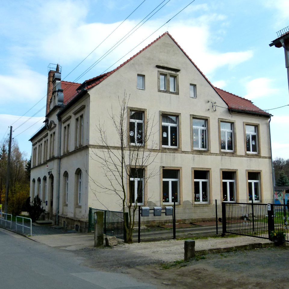 An der Schule 1 Pirna-Zehista