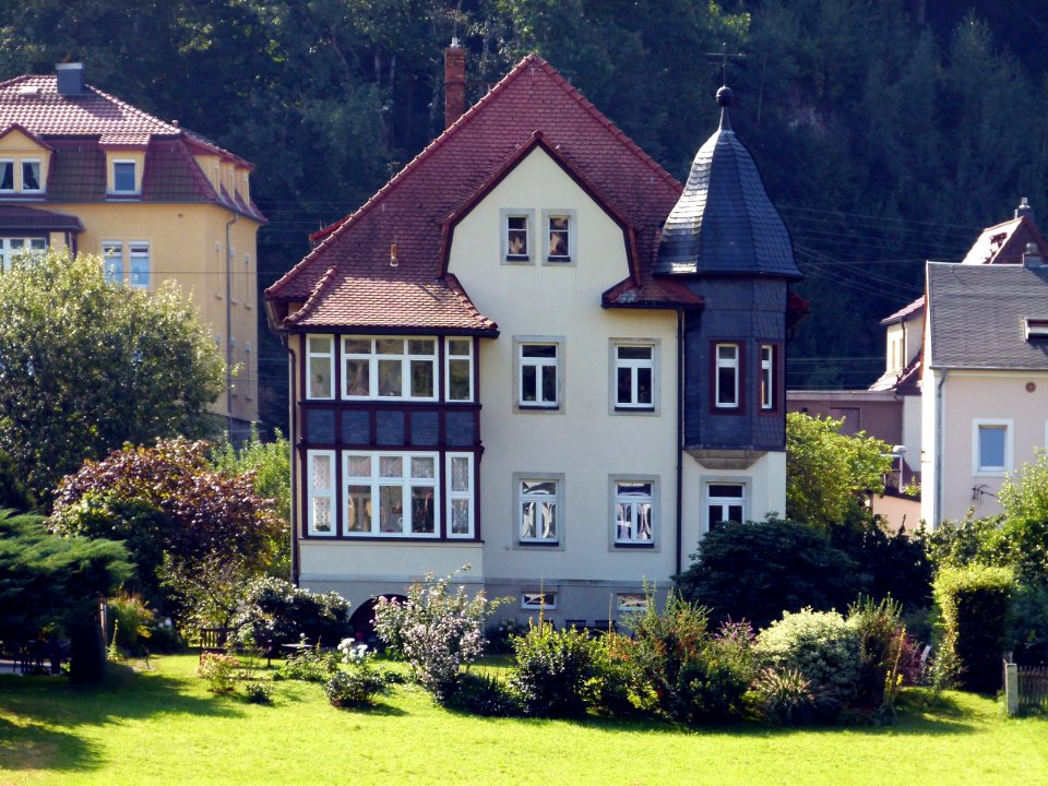 Bahnhofstraße 15 Pötzscha 1