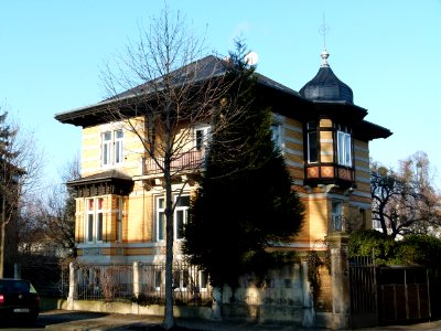 Julius-Otto-Straße 11 Strehlen 1