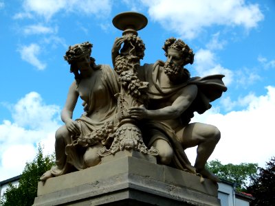 Figurengruppe Eduard-Bilz-Straße Radebeul 3