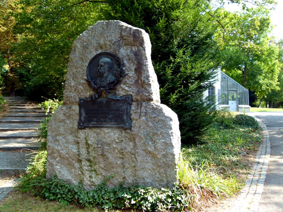 Gottlieb-Daimler-Denkmal Bad Cannstatt 1