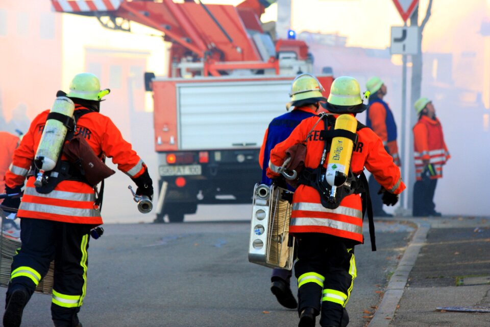 Feuerloeschuebung fire truck volunteer firefighter