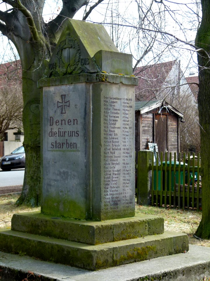 Ehrenmal Altnaundorf Radebeul 2