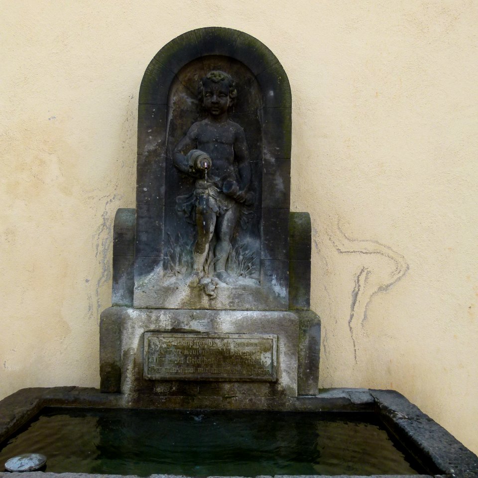 Erlpeterbrunnen Obere Burgstrasse Pirna 1