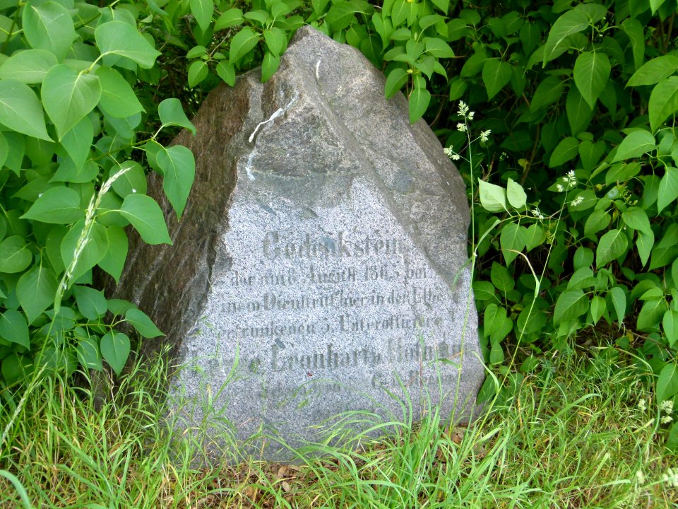 Gedenkstein Birkwitz Söbrigener Straße Pirna