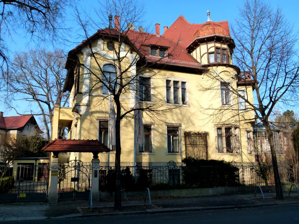 Gustav-Adolf-Straße 13 Strehlen 1