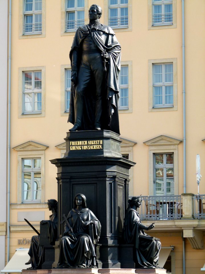 Friedrich August II-Denkmal in Dresden 1