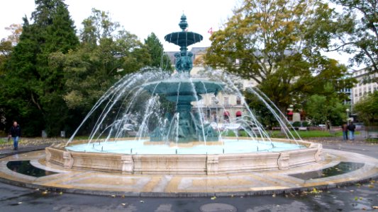 Fontaine Quatre-Saisons Geneve 2