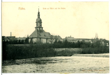 06893-Flöha-1906-Blick auf Wehr und Kirche-Brück & Sohn Kunstverlag