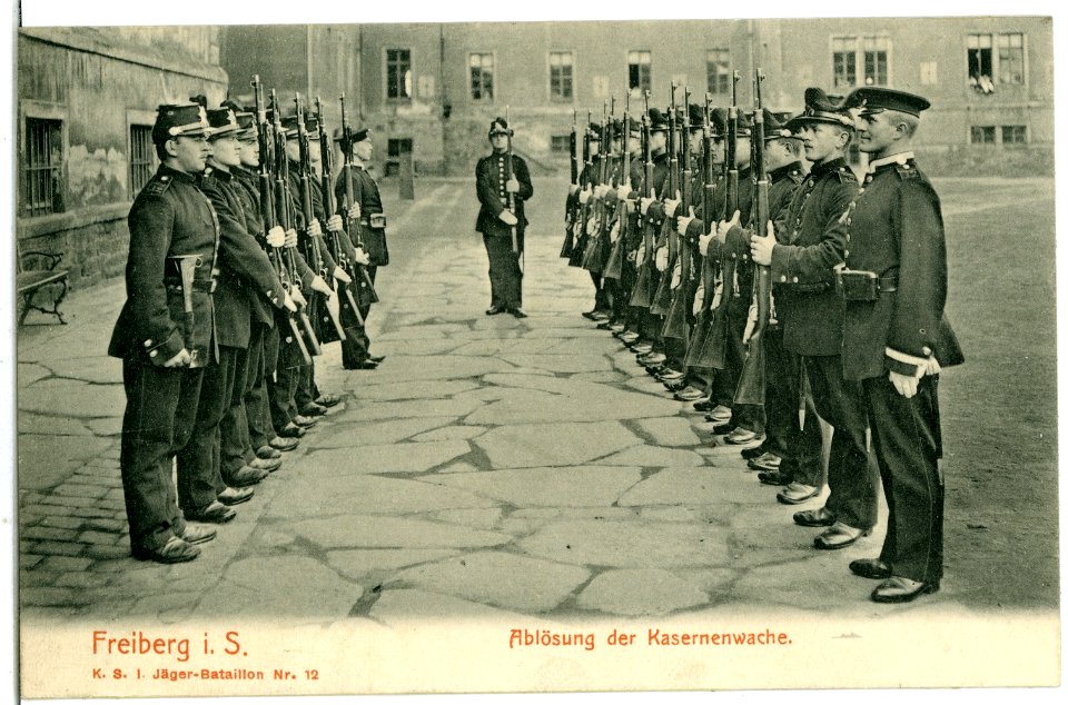 07090-Freiberg-1906-1. Königlich Sächsisches Jäger-Bataillon Nr. 12 - Ablösung der Kasernenwache-Brück & Sohn Kunstverlag